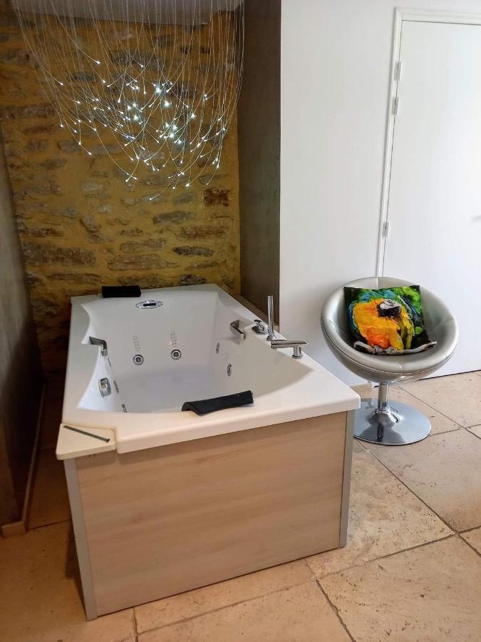 Les Chambres Du Vieux Bistrot Cabrières-dʼAvignon Eksteriør bilde
