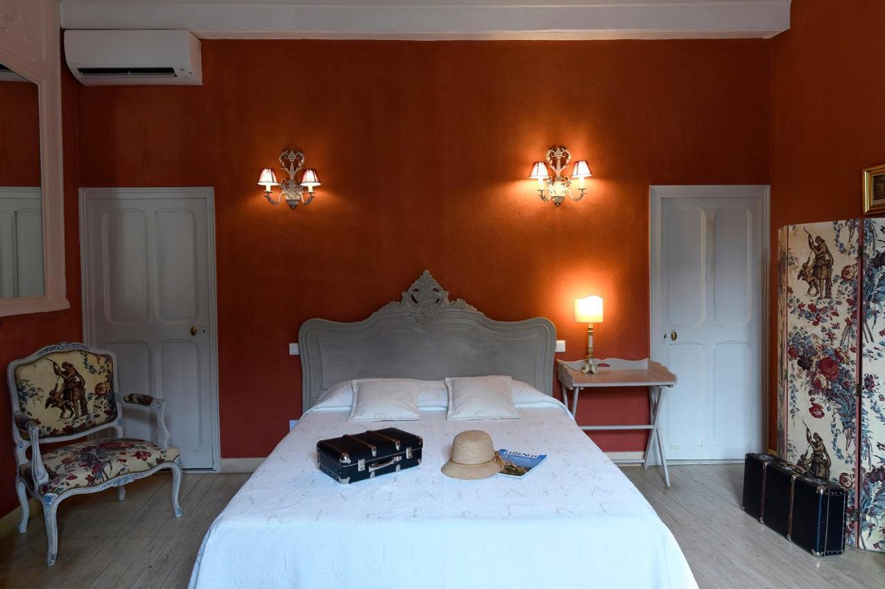 Les Chambres Du Vieux Bistrot Cabrières-dʼAvignon Eksteriør bilde