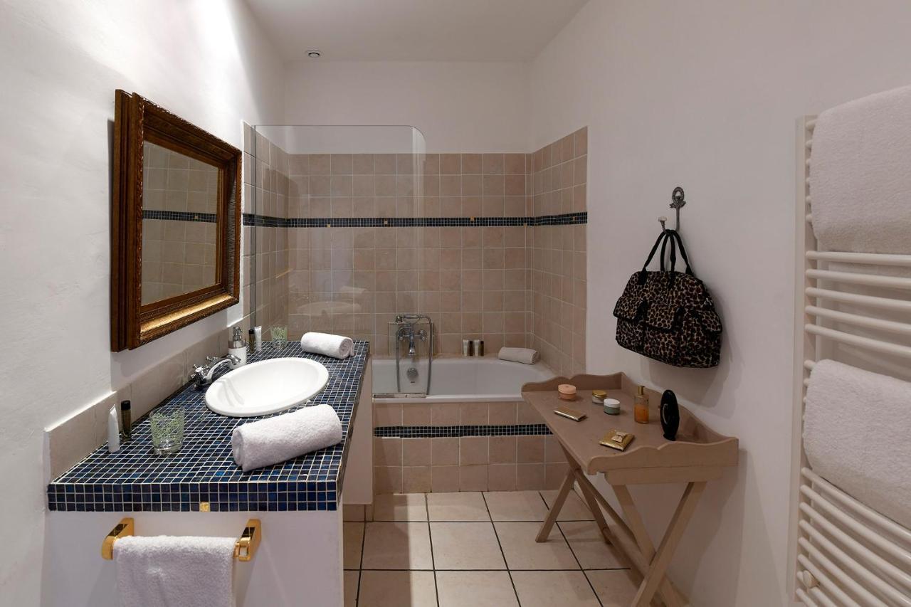 Les Chambres Du Vieux Bistrot Cabrières-dʼAvignon Eksteriør bilde