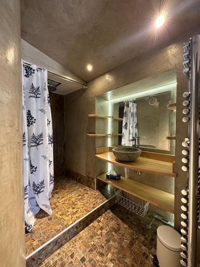 Les Chambres Du Vieux Bistrot Cabrières-dʼAvignon Eksteriør bilde